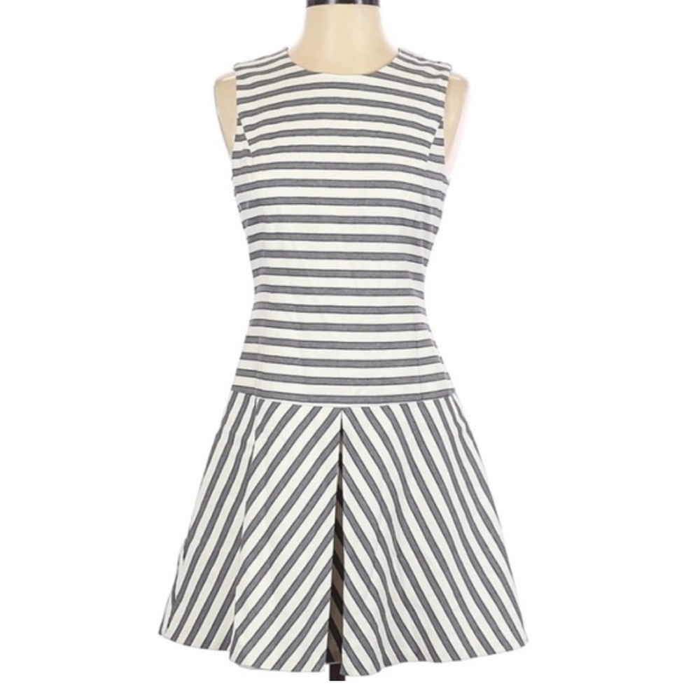 Theory Alaqua White and Gray Striped Dropped Waist Dress Women’s Size 8